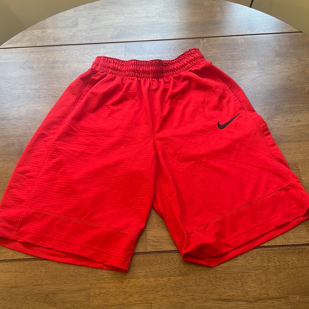 Nike, Men’s Dri-FIT basketball shorts, red, size small